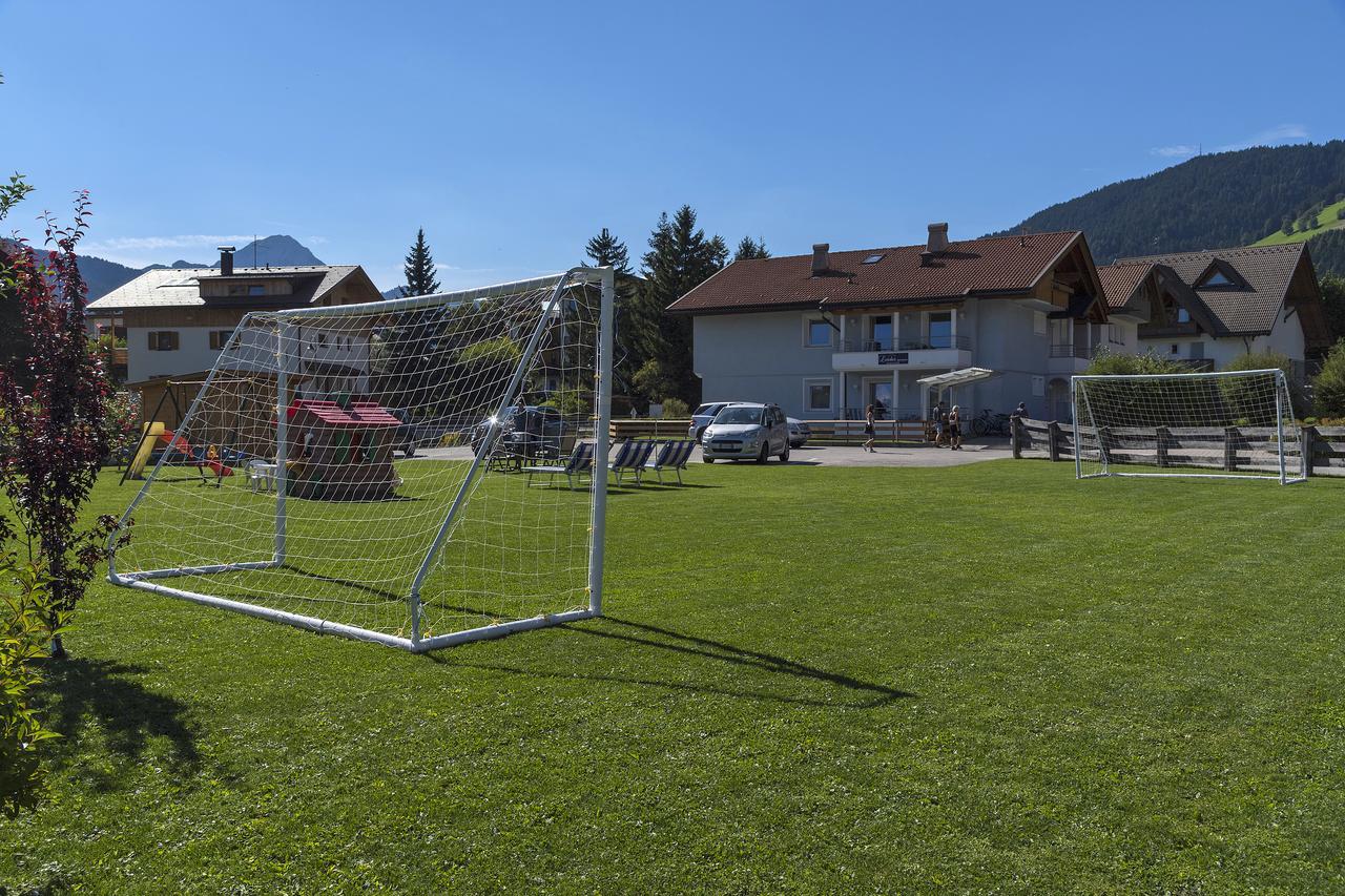 Appartments Lercher Irma San Candido Kültér fotó