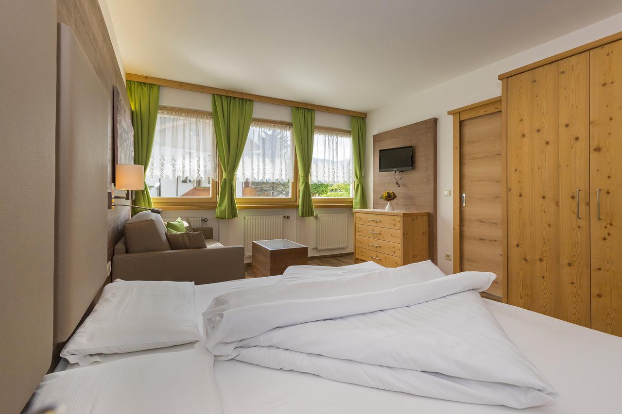 Appartments Lercher Irma San Candido Kültér fotó