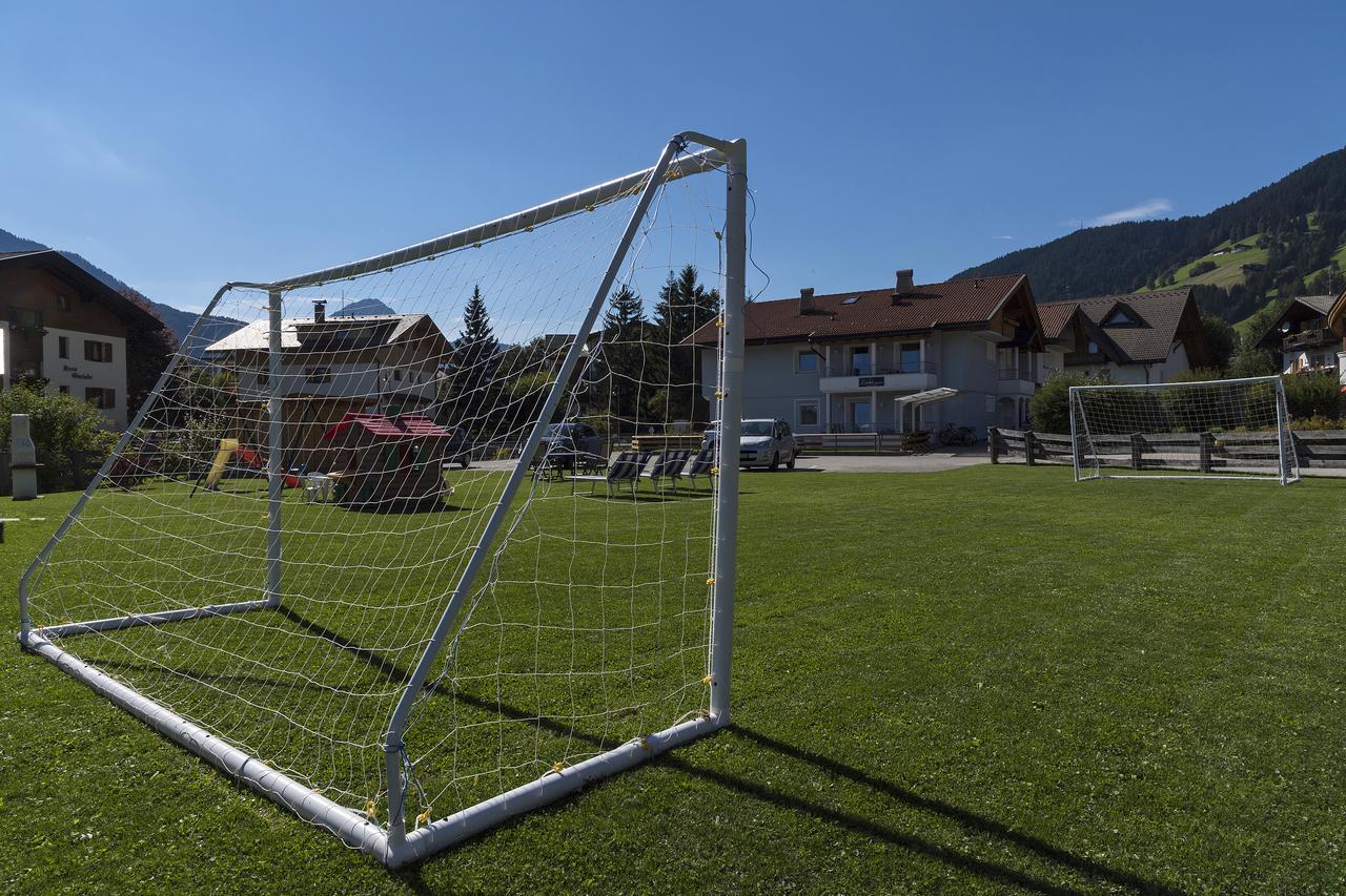 Appartments Lercher Irma San Candido Kültér fotó