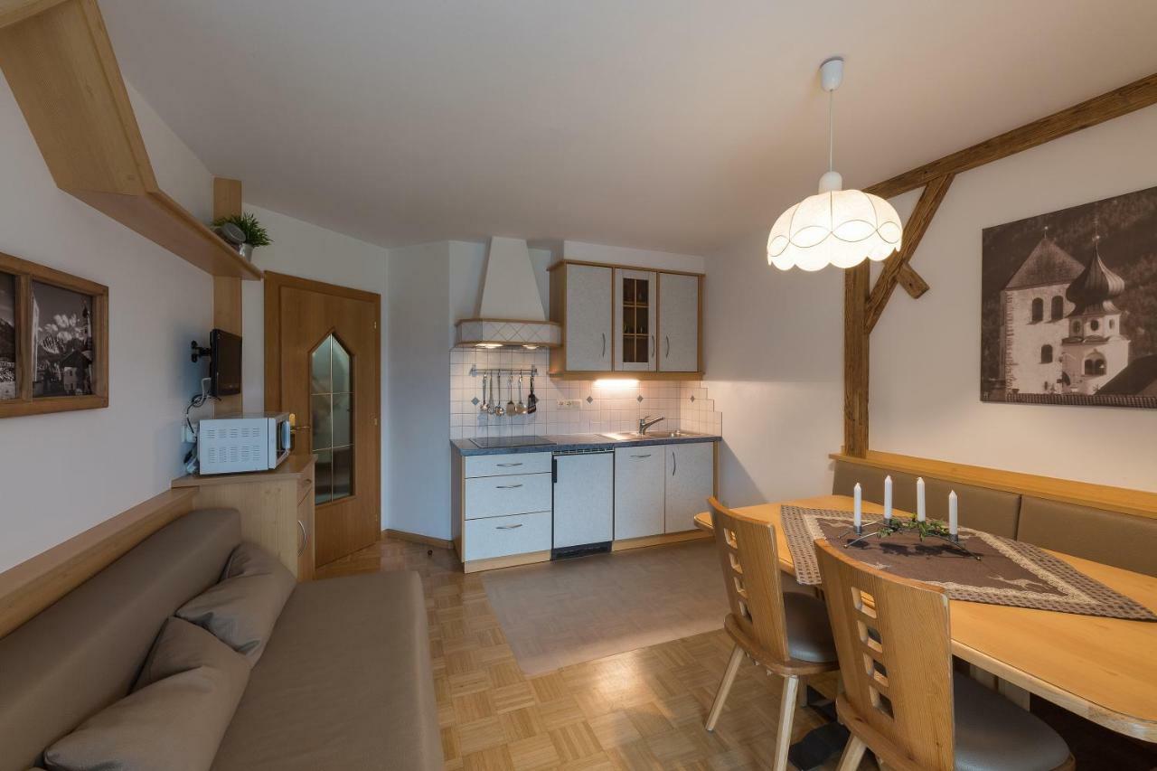 Appartments Lercher Irma San Candido Kültér fotó