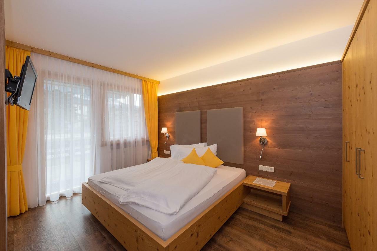 Appartments Lercher Irma San Candido Kültér fotó