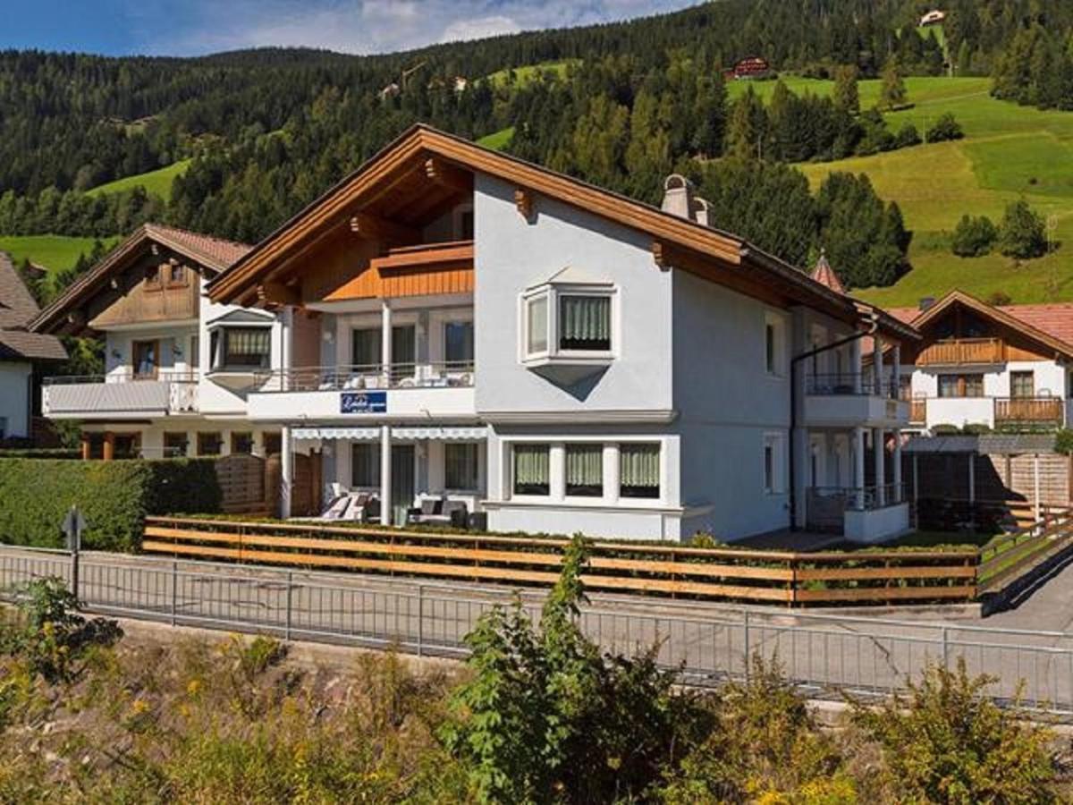 Appartments Lercher Irma San Candido Kültér fotó
