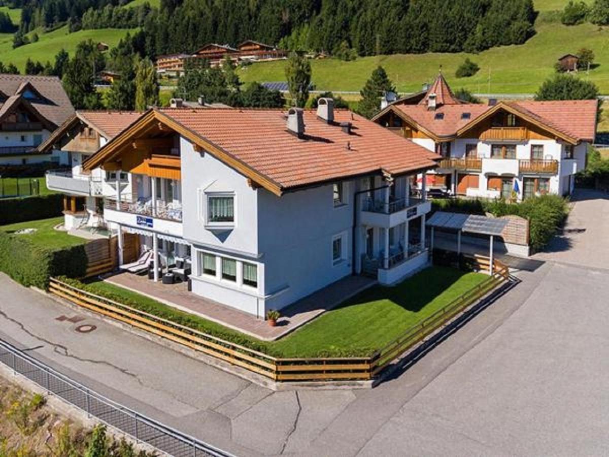 Appartments Lercher Irma San Candido Kültér fotó